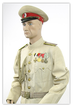 Major brigade motorisée en tenue de parade d'été