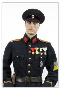 Sergent chef infanterie en tenue de service