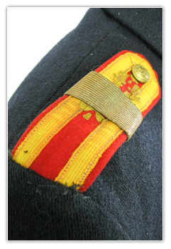 Sergent chef infanterie en tenue de service